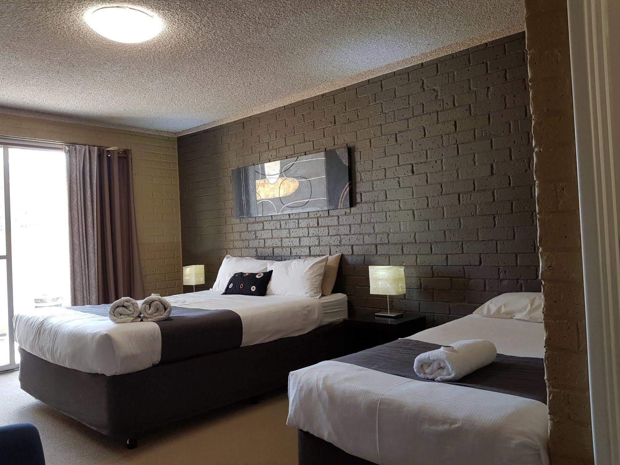 Lancelin Beach Hotel Exterior photo