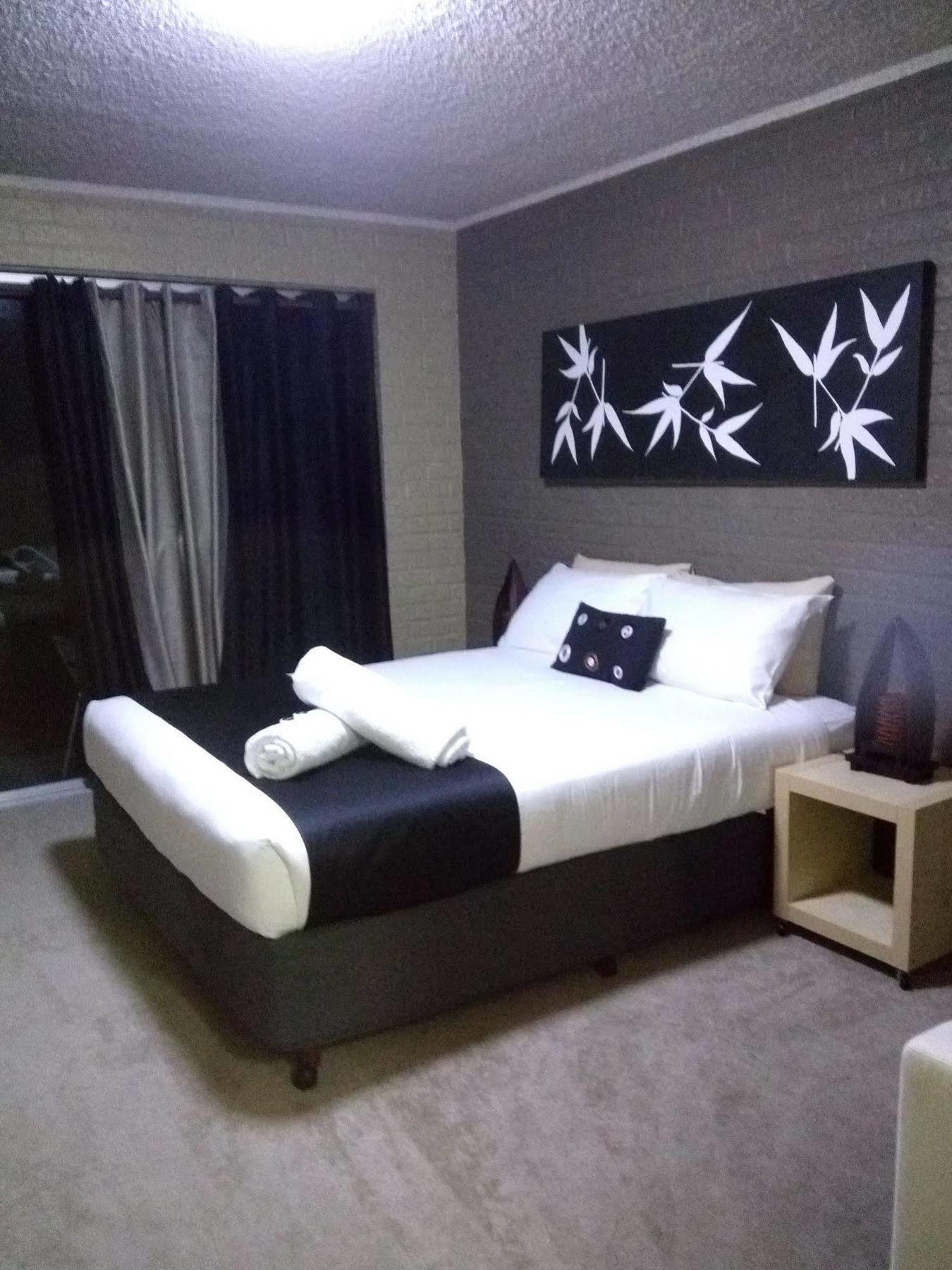 Lancelin Beach Hotel Exterior photo